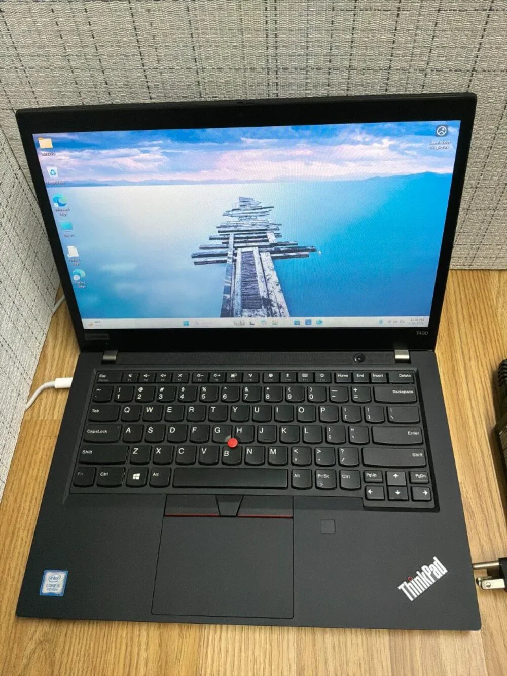 Lenovo ThinkPad T490 14